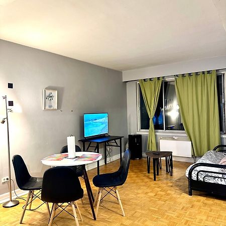 Apartmán Affordable Cuttie 4 Persons 2 Beds In Downtown Montreal Exteriér fotografie